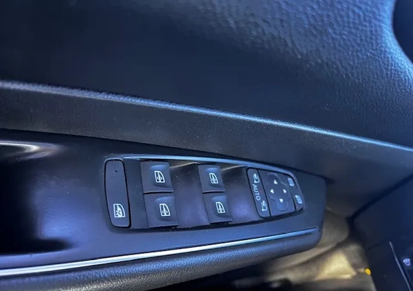 Renault Scenic cena 49620 przebieg: 250112, rok produkcji 2018 z Sośnicowice małe 172